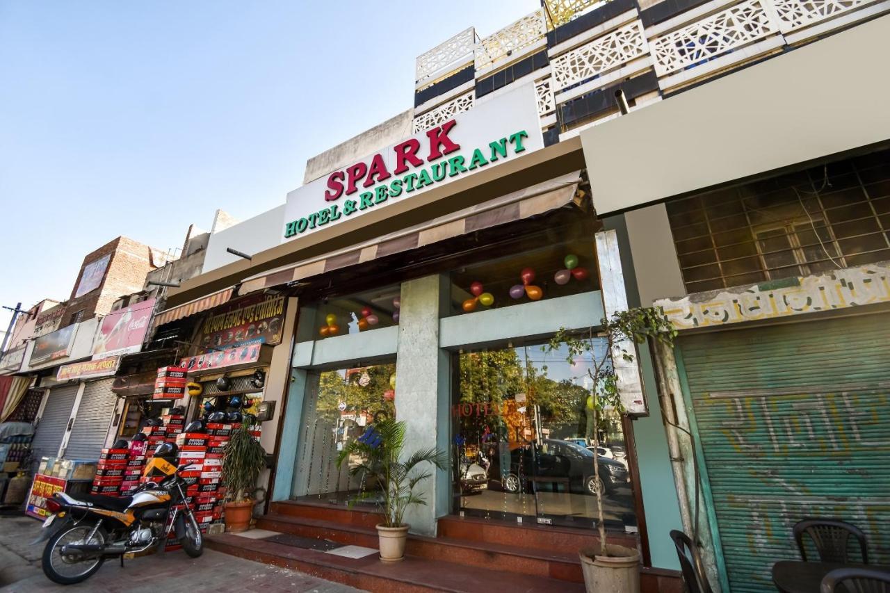 Oyo Flagship Hotel Spark Jaipur Exterior foto